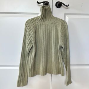 100% cashmere beautiful cashmere turtleneck.
